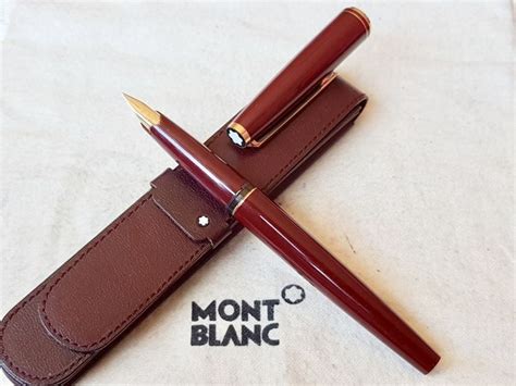 montblanc pen dark red.